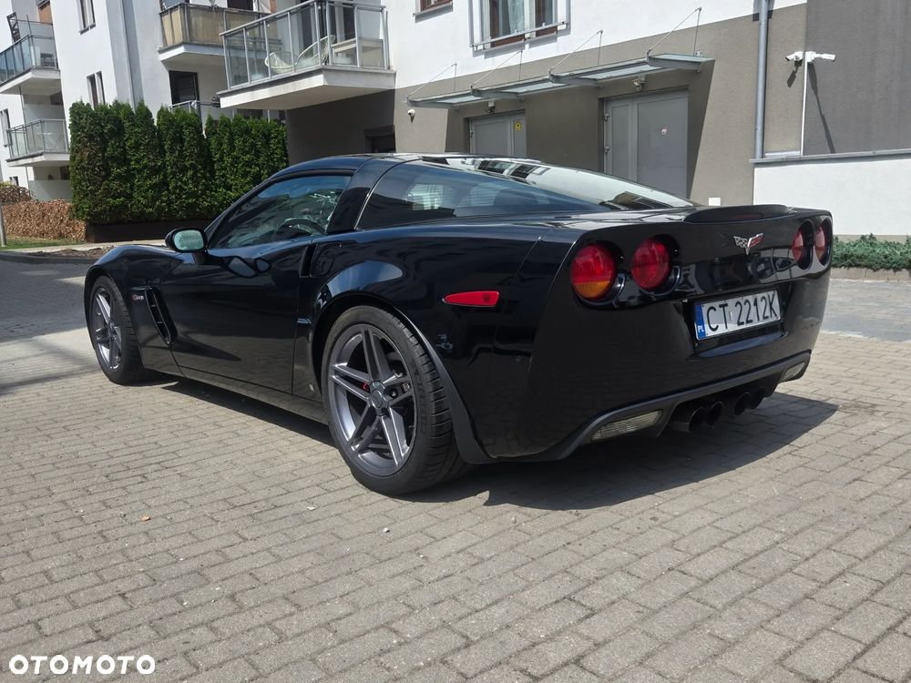 Chevrolet Corvette - 6