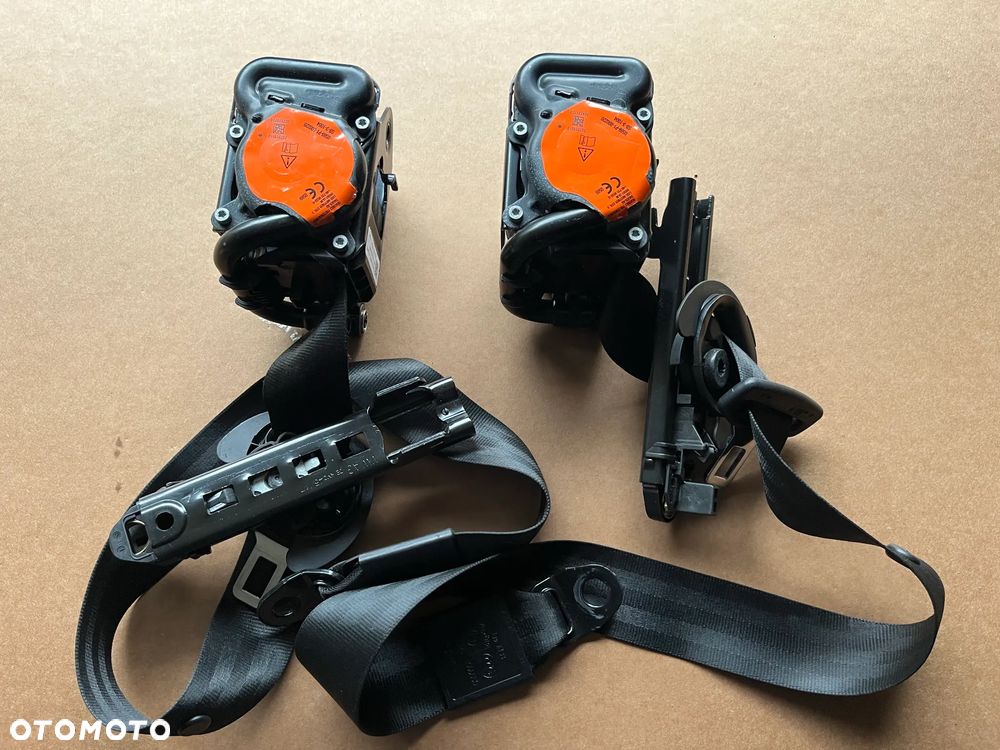 PASY BEZPIECZENSTWA AUDI Q3 8U0857705C 8U0857706C PRZÓD ORYGINAŁ PRAWY LEWY - 1