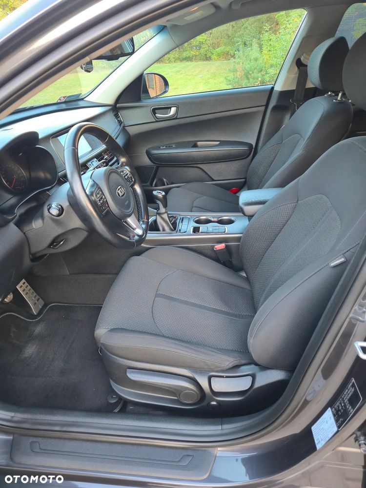 Kia Optima 1.7 CRDI M - 18