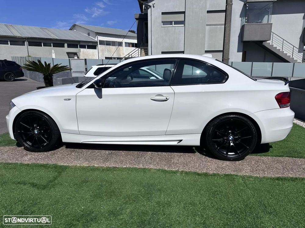 BMW 120 d Limited Edition Lifestyle c/ M Sport Pack - 18
