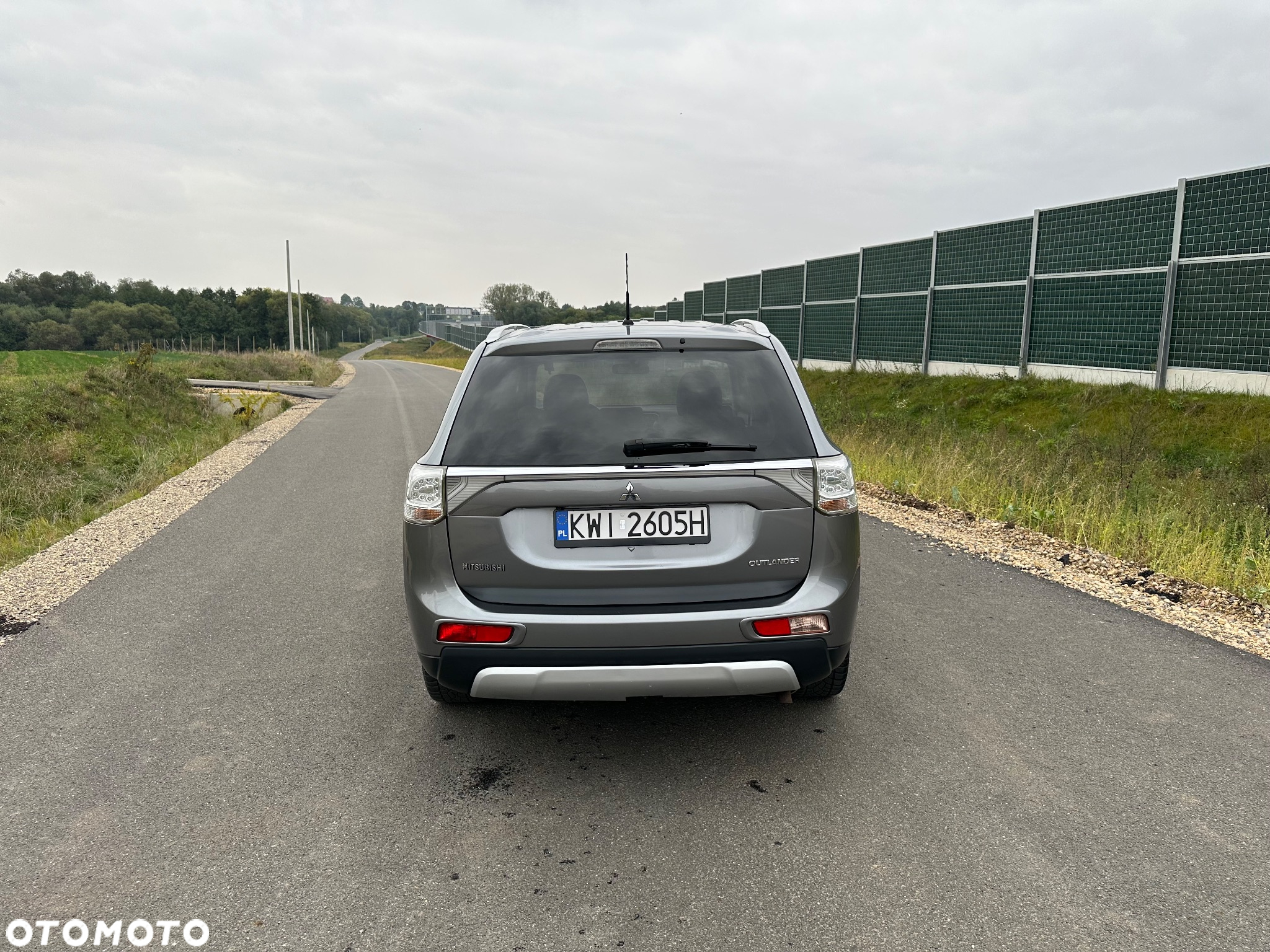 Mitsubishi Outlander 2.2 DI-D 4WD Automatik Instyle - 6