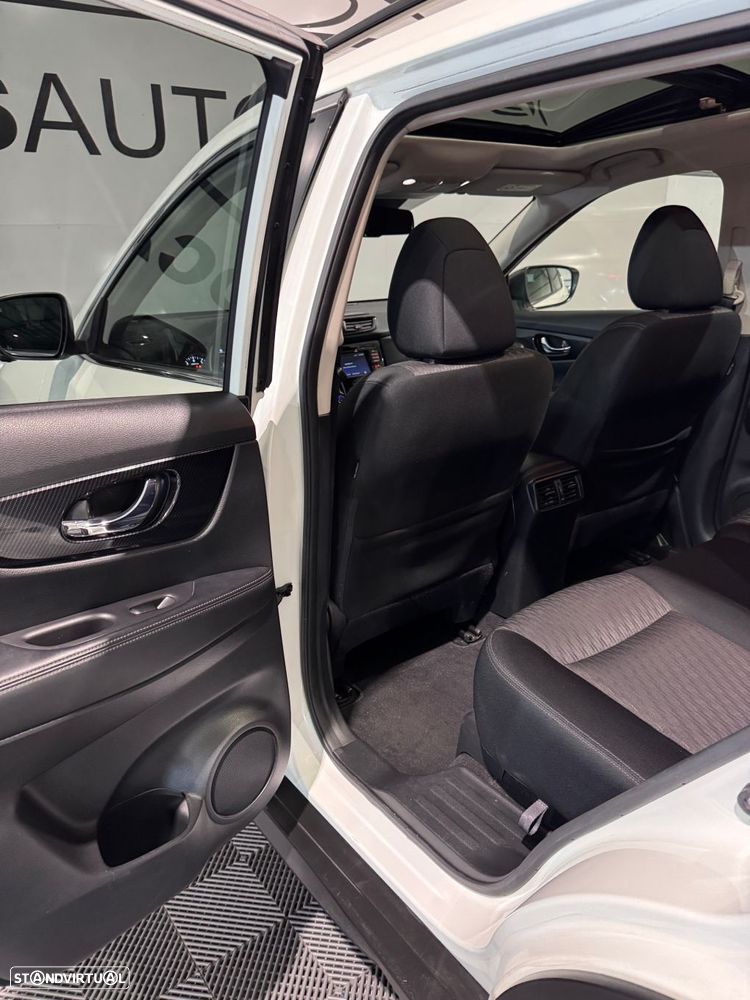 Nissan X-Trail 1.3 DIG-T N-Tec 7L DCT - 36