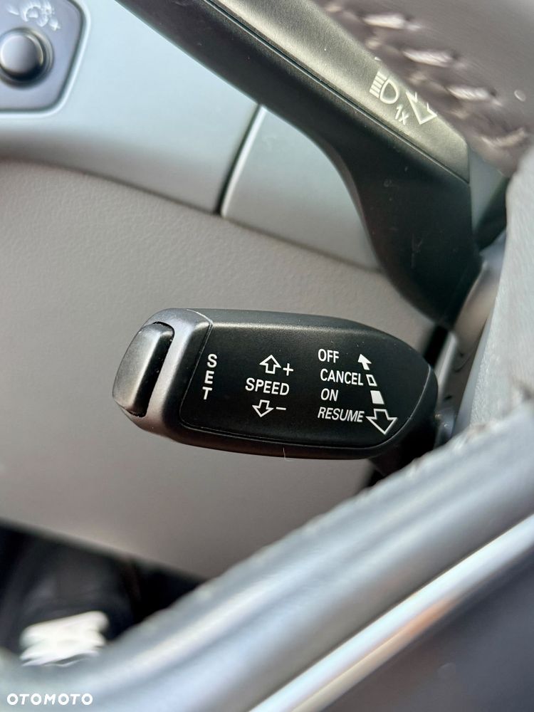 Audi A4 Limousine - 32