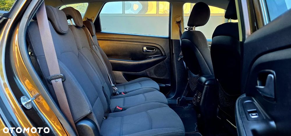 Kia Carens 1.6 GDI Edition 7 - 15
