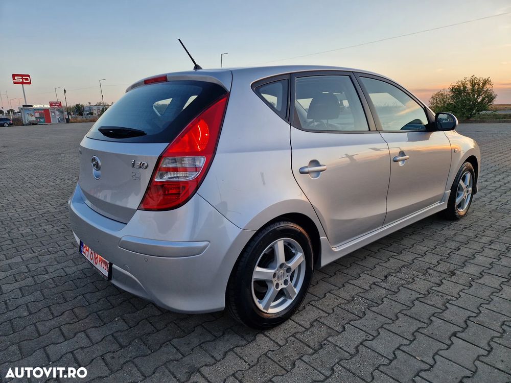 Hyundai i30 1.4 GL Classic - 5