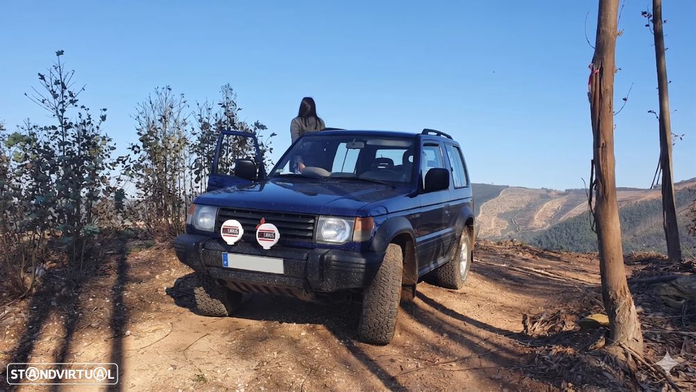 Mitsubishi Pajero 2.5 TDi GLS - 2