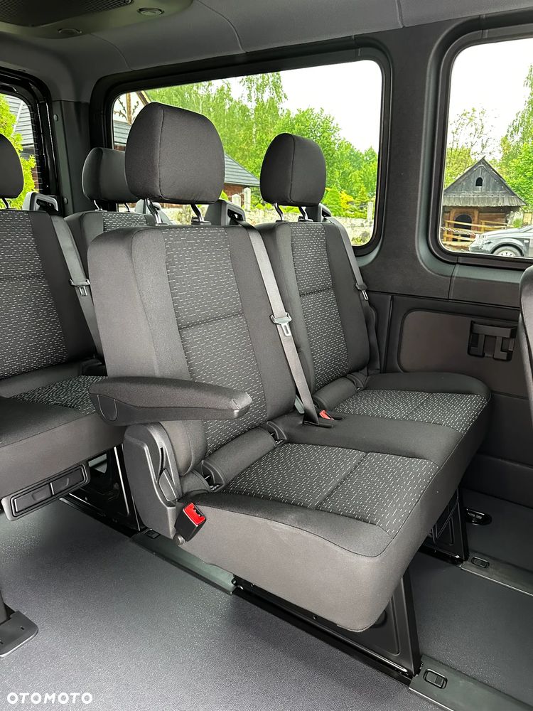 Mercedes-Benz Sprinter - 26