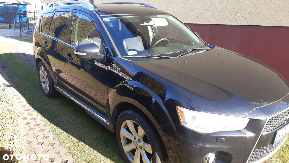 Mitsubishi Outlander 2.0 DID Intense + - 10