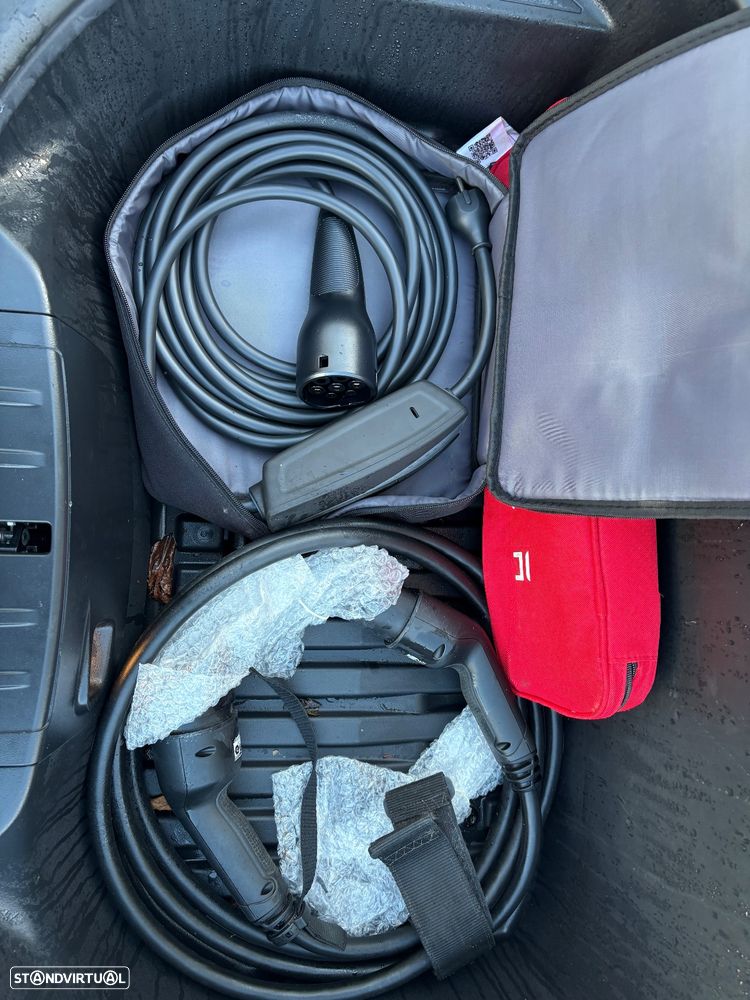 Tesla Model 3 Performance Dual Motor AWD - 23