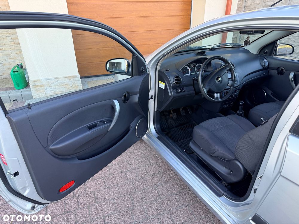 Chevrolet Aveo 1.2 Cool - 33