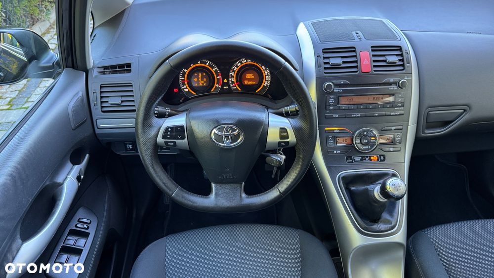 Toyota Auris 1.6 Premium - 30