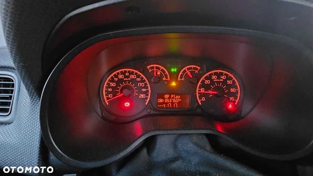 Fiat Doblo Cargo - 15