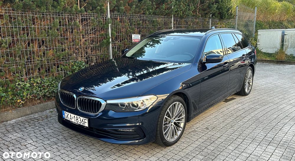 BMW Seria 5 520d Sport Line - 1