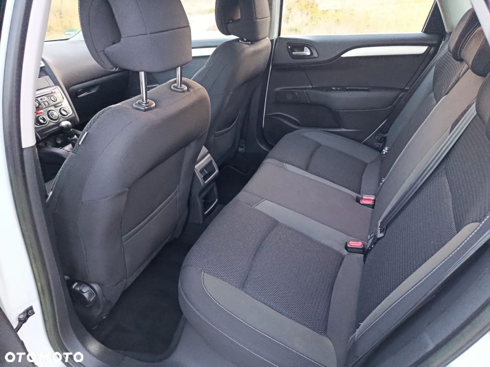 Citroën C4 VTi 120 Selection - 30