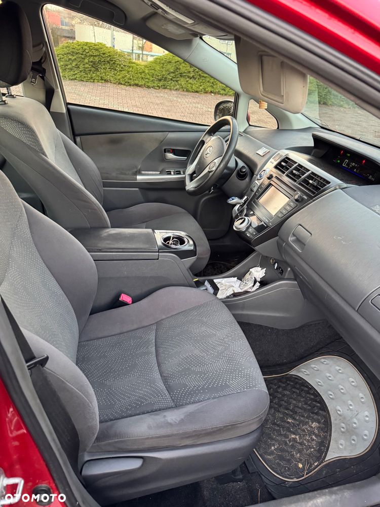 Toyota Prius+ (Hybrid) - 8