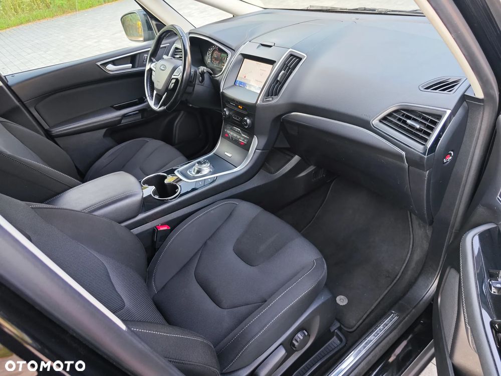 Ford S-Max 2.0 EcoBlue Titanium - 23