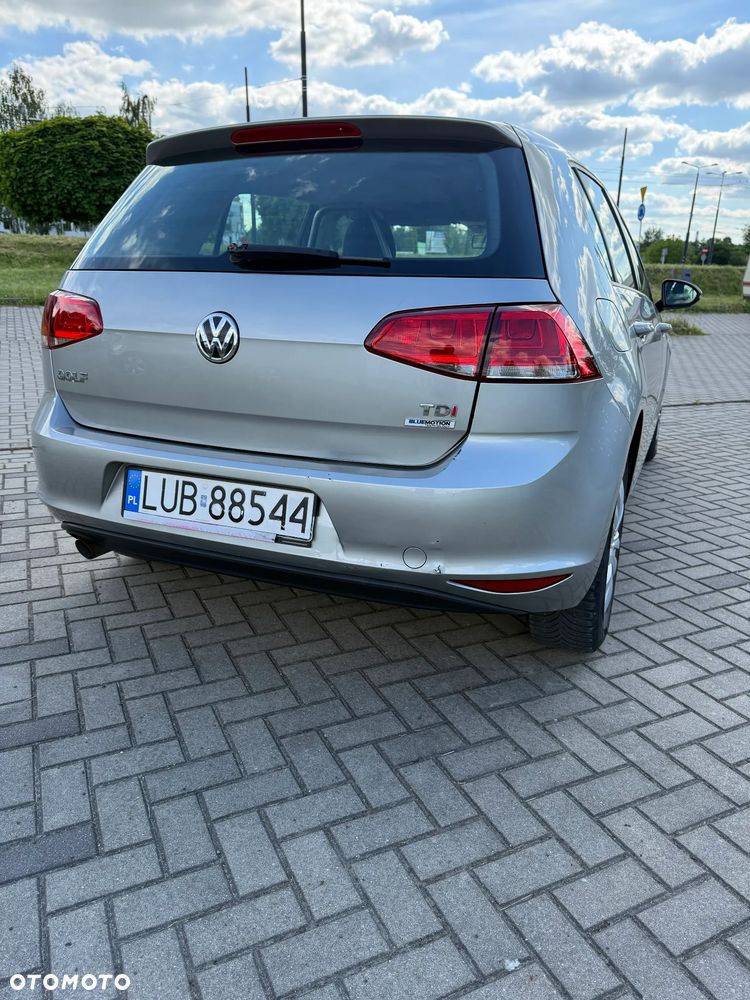 Volkswagen Golf - 6