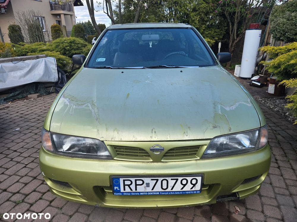 Nissan Almera - 2