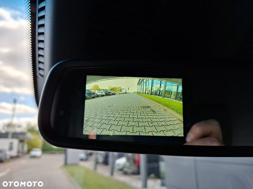 Mercedes-Benz Sprinter 319 CDI Podwozie 4325 mm - Kontener 8 EP z windą Dholandia - 31