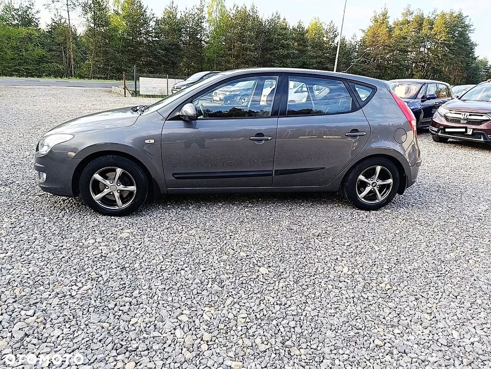 Hyundai i30 1.4 Classic + - 3