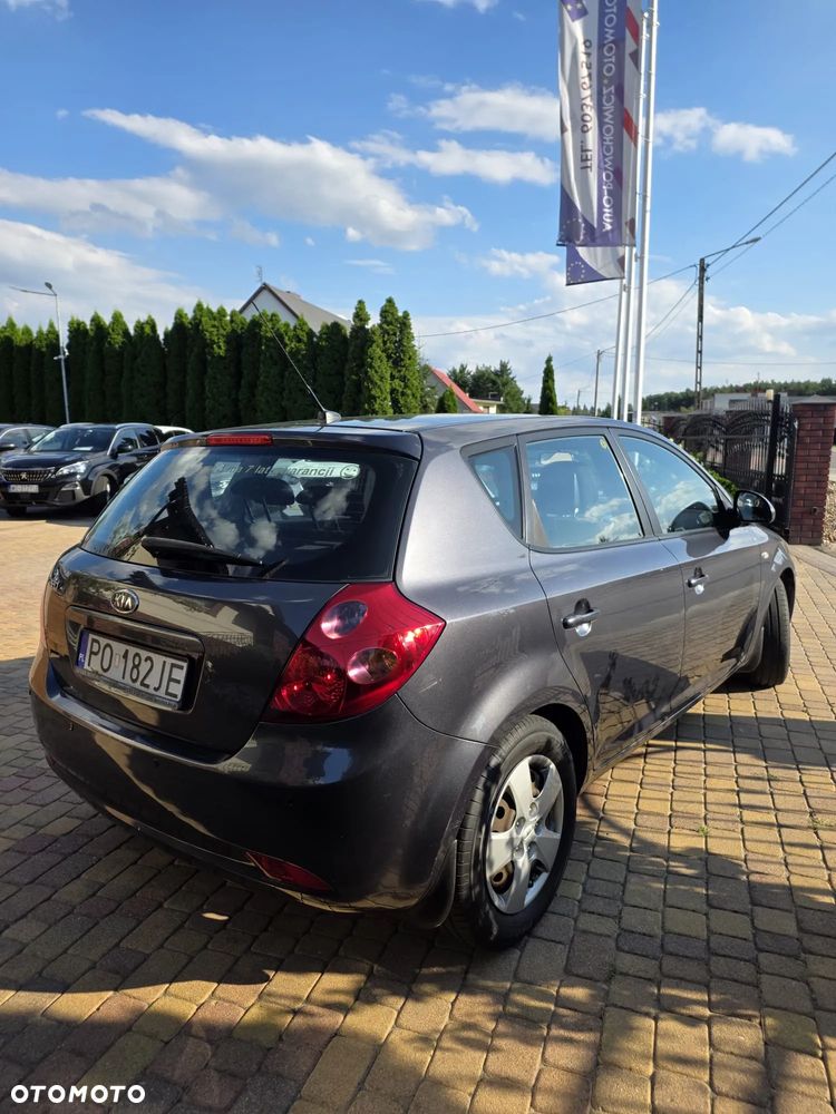 Kia Ceed 1.4 Optimum - 10