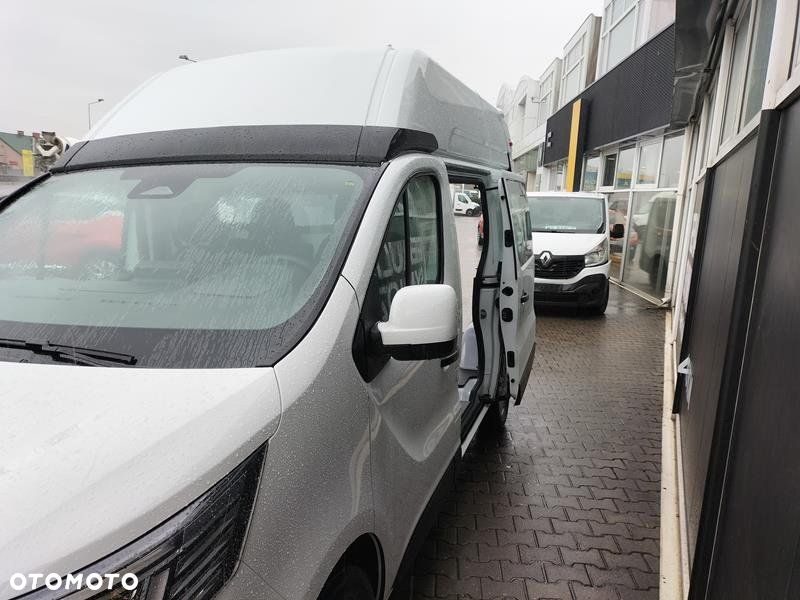 Renault Trafic - 17