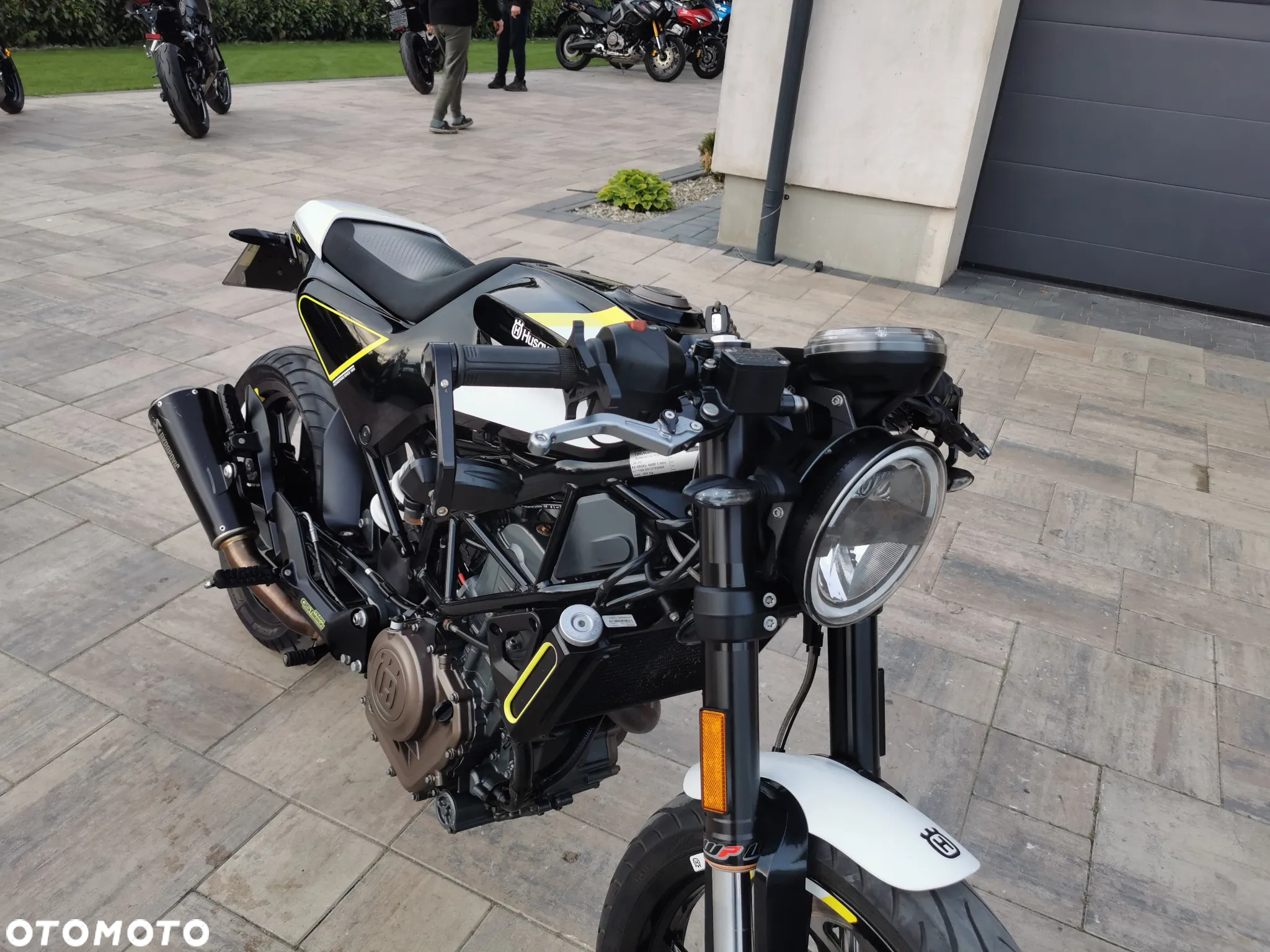 Husqvarna Vitpilen - 22