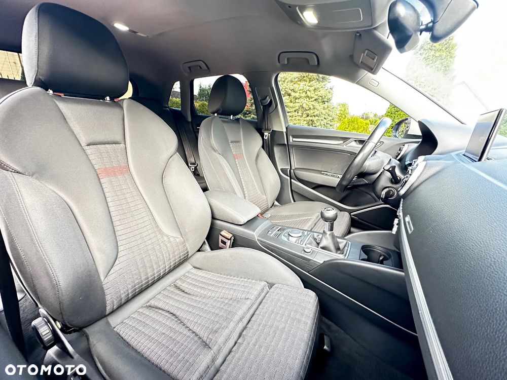 Audi A3 Sportback 2.0 TDI (clean diesel) S line Sportpaket - 14