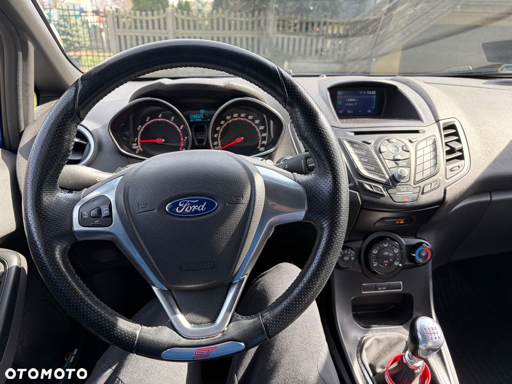 Ford Fiesta ST - 15