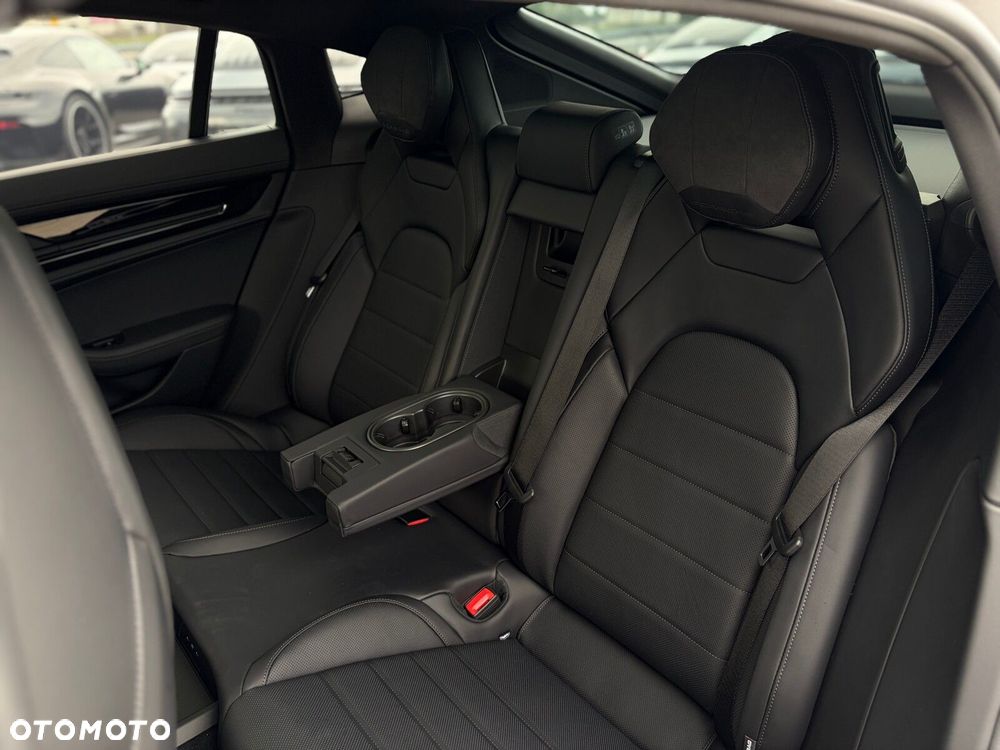 Porsche Panamera - 19