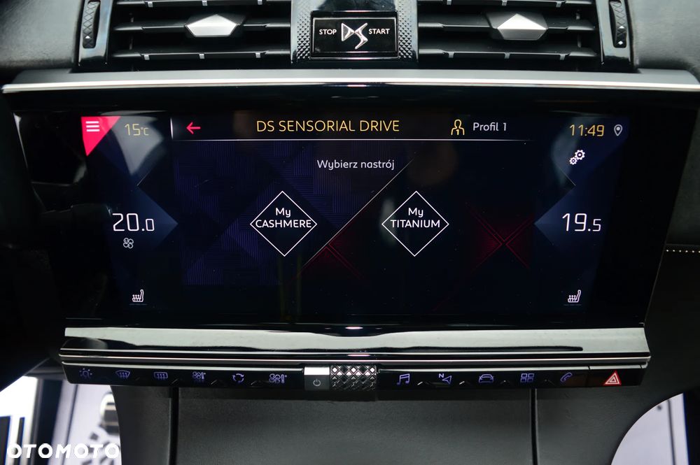 DS Automobiles DS 7 Crossback - 32