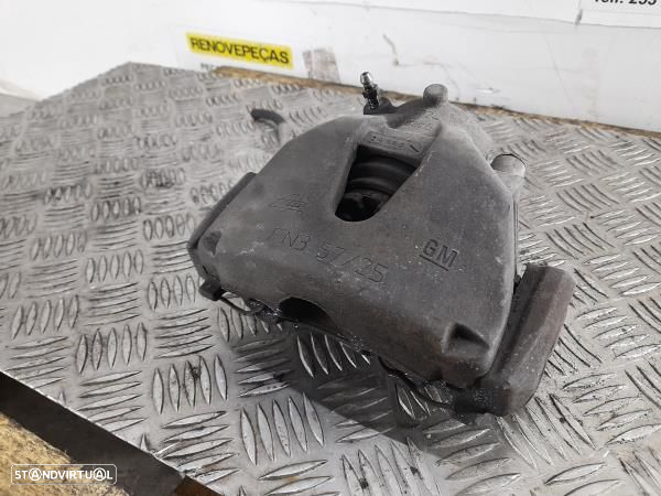 Pinça Travao Frente Dto Opel Astra H Três Volumes (A04) - 2