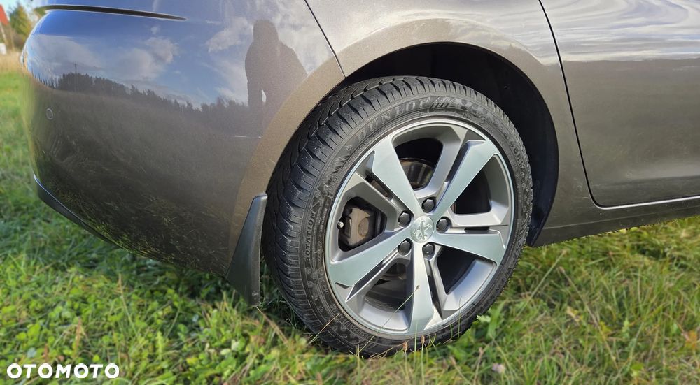 Peugeot 308 1.6 THP Allure - 22