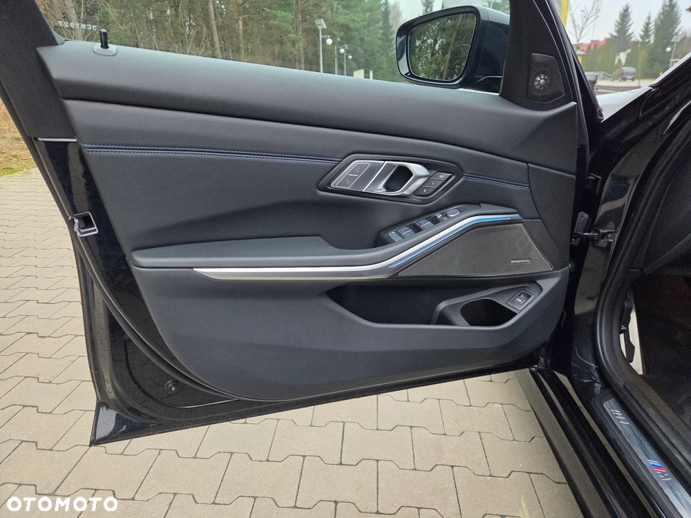 BMW Seria 3 320d xDrive mHEV M Sport sport - 21
