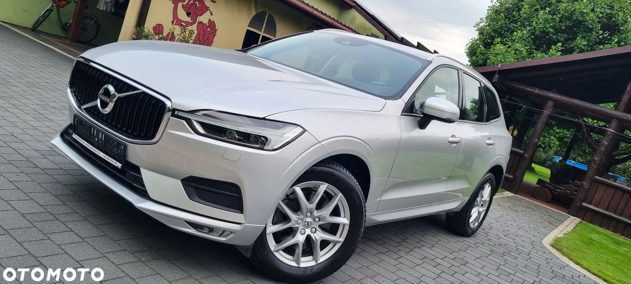 Volvo XC 60 B4 D AWD Geartronic Momentum Pro - 2