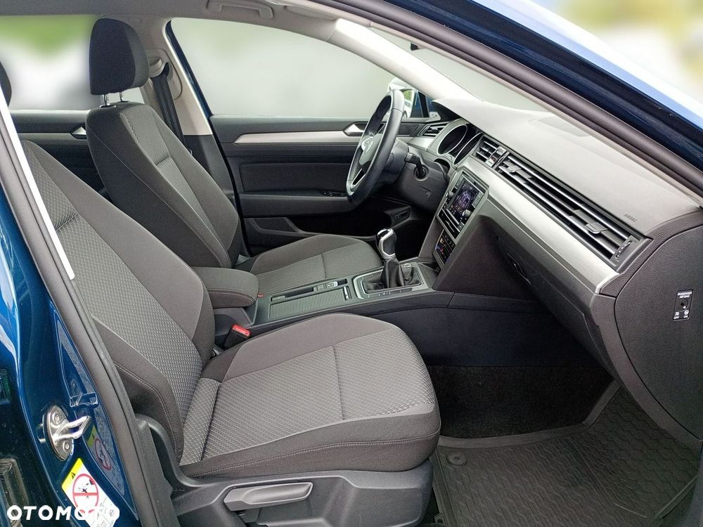 Volkswagen Passat Variant 2.0 TDI EVO Essence - 27