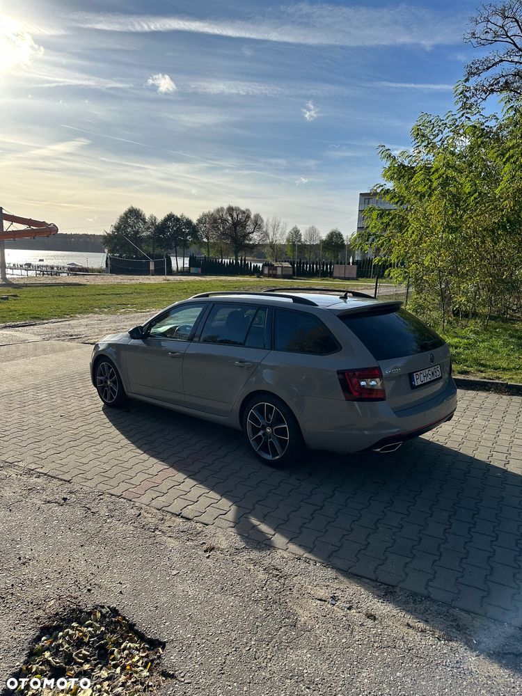 Skoda Octavia 2.0 TDI DSG RS - 7