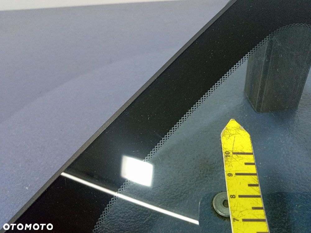 HYUNDAI BAYON SZYBA KAROSERYJNA LEWA TYŁ 87810Q0710 - 7