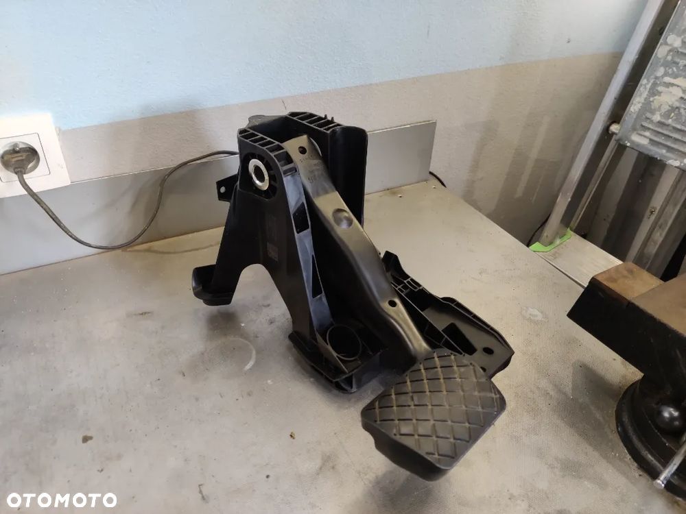 Pedał hamulca DSG VW Tiguan 2 T-roc Skoda Karoq Kodiaq Audi Q2 Q3 5Q1723058BP - 1