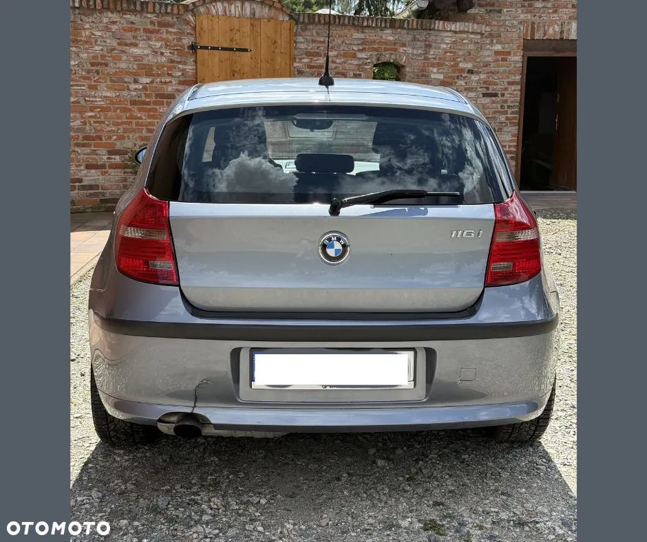BMW Seria 1 116i - 8