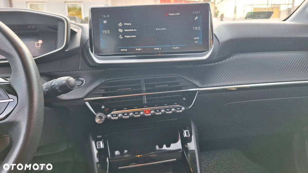 Peugeot 208 1.2 PureTech Allure S&S - 12