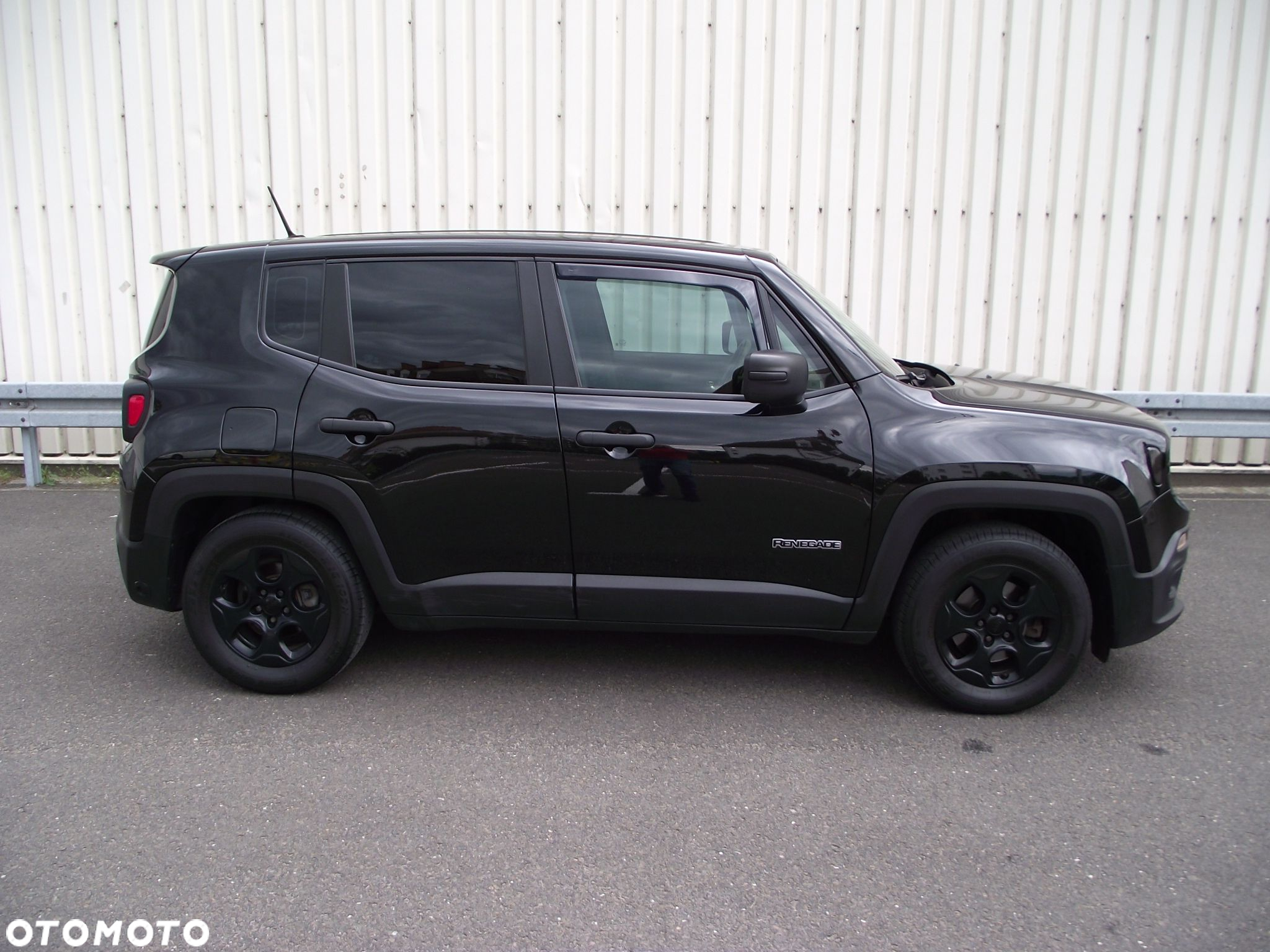 Jeep Renegade 1.6 E-TorQ Sport FWD - 6