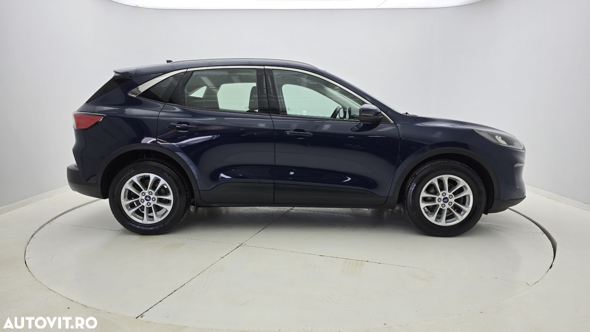 Ford Kuga - 5