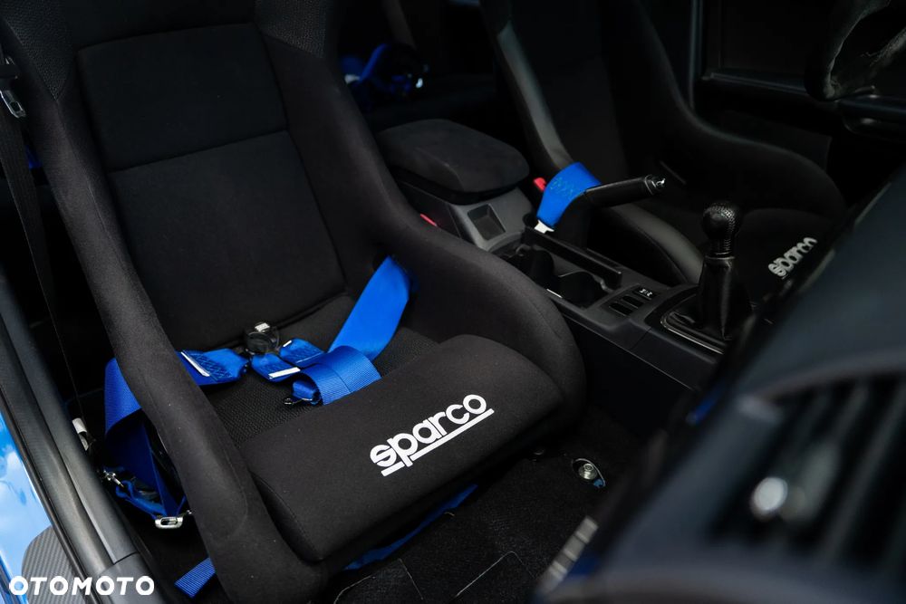 Mitsubishi Lancer Evolution GSR - 25