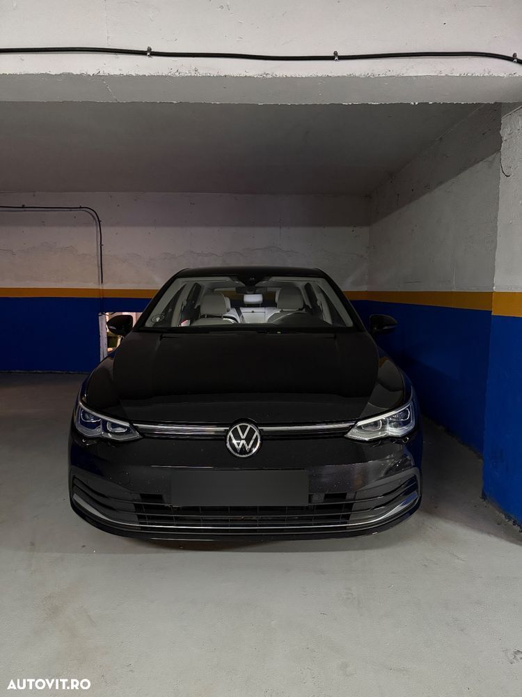 Volkswagen Golf - 11