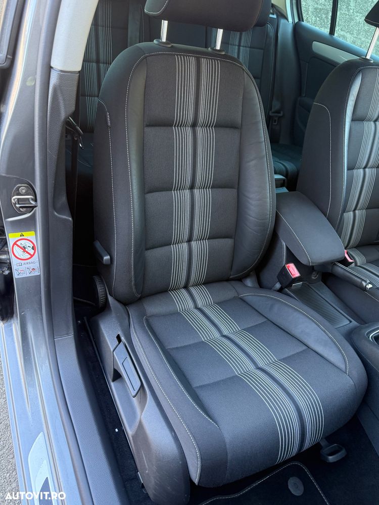 Volkswagen Golf 1.6 TDI DPF MATCH - 13