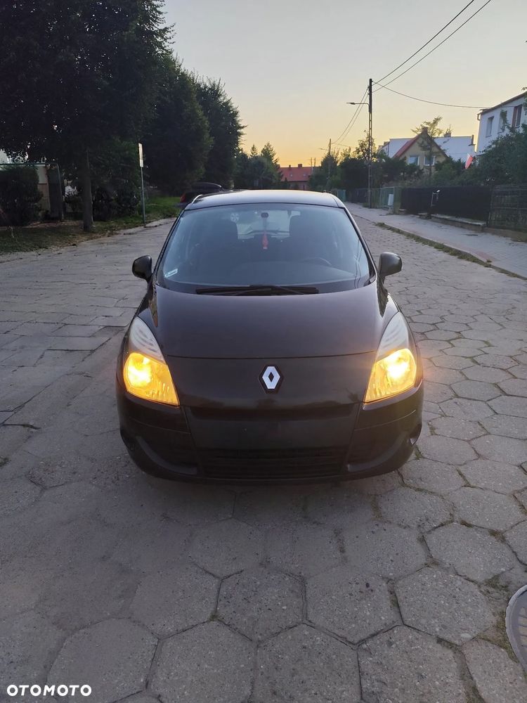 Renault Scenic - 8