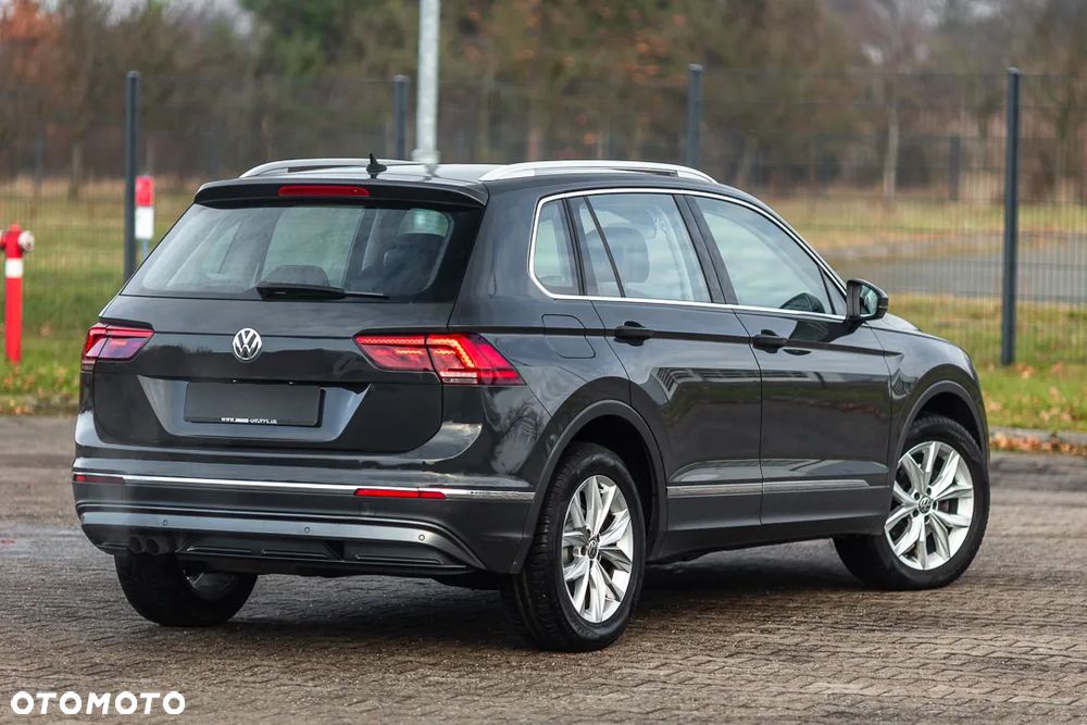 Volkswagen Tiguan 2.0 TDI SCR 4Motion (BlueMotion Techn.) DSG Highline - 12