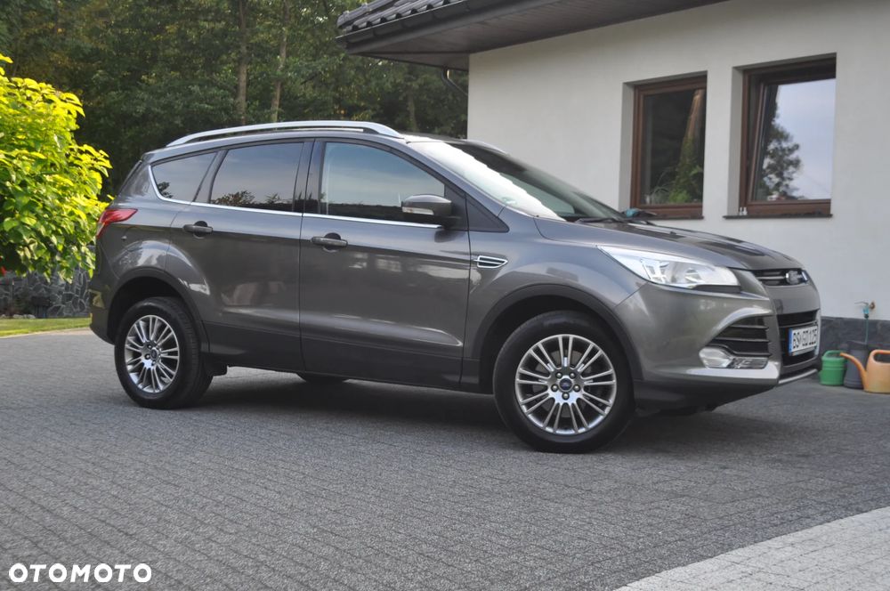 Ford Kuga 2.0 TDCi 2x4 Titanium - 3