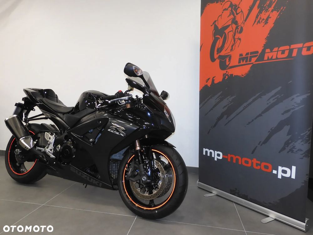 Suzuki GSX-R - 1